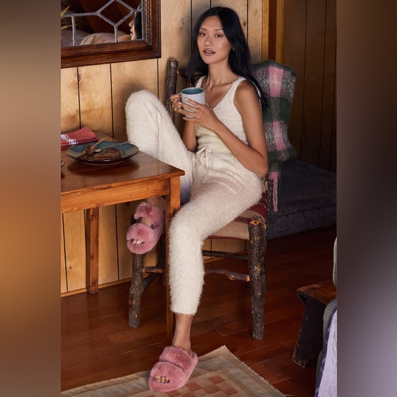 Lulus Set - Cream Fuzzy Cropped Tank & Drawstring Joggers - Picture 7 of 14